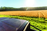 100/6_Electricbrands_XBUS1_solar panels_Bildnachweis ElectricBrands.jpg